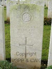 Bagneux British Cemetery Gezaincourt - Breeze, Harry Charles