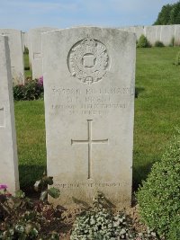 Bagneux British Cemetery Gezaincourt - Brent, Douglas Leslie