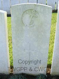 Bagneux British Cemetery Gezaincourt - Broome, James