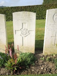 Bagneux British Cemetery Gezaincourt - Brown, George