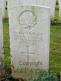 Bagneux British Cemetery Gezaincourt - Burgess, Walter