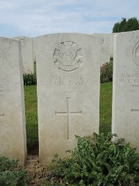 Bagneux British Cemetery Gezaincourt - Callaghan, J