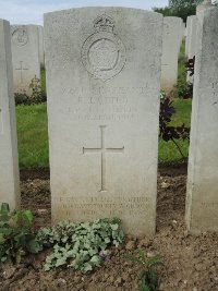 Bagneux British Cemetery Gezaincourt - Child, Reuben John