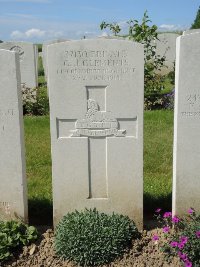 Bagneux British Cemetery Gezaincourt - Clements, C J