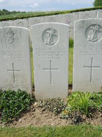 Bagneux British Cemetery Gezaincourt - Colquhoun, A