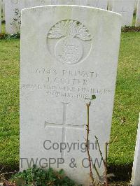 Bagneux British Cemetery Gezaincourt - Cotter, J