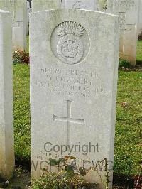 Bagneux British Cemetery Gezaincourt - Cowdery, W