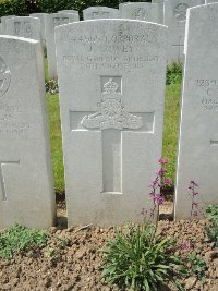 Bagneux British Cemetery Gezaincourt - Cowey, Joe