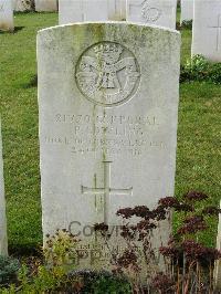 Bagneux British Cemetery Gezaincourt - Cowling, Paul