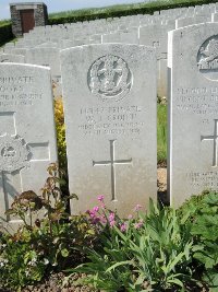 Bagneux British Cemetery Gezaincourt - Cronin, W J