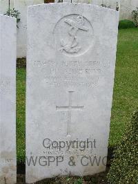 Bagneux British Cemetery Gezaincourt - Dimaline, Charles