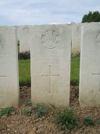 Bagneux British Cemetery Gezaincourt - Drudge, J H