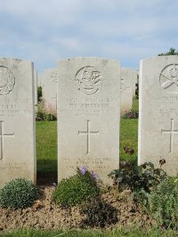 Bagneux British Cemetery Gezaincourt - Drummond, Tom Milner