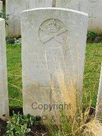 Bagneux British Cemetery Gezaincourt - Duffy, John