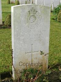 Bagneux British Cemetery Gezaincourt - Edmunds, William