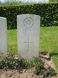 Bagneux British Cemetery Gezaincourt - Evans, D W