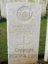 Bagneux British Cemetery Gezaincourt - Fearnley, Arthur