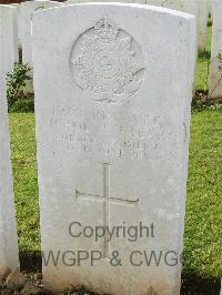 Bagneux British Cemetery Gezaincourt - Frears, Nicholas