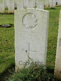 Bagneux British Cemetery Gezaincourt - Fuller, Herbert George