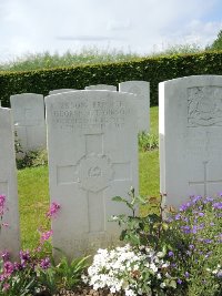 Bagneux British Cemetery Gezaincourt - Gibson, George Henry Thomas