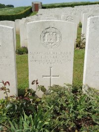 Bagneux British Cemetery Gezaincourt - Gliddon, E F L N