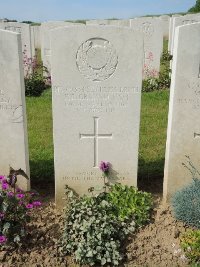 Bagneux British Cemetery Gezaincourt - Graham, Frederick Rylands