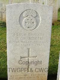 Bagneux British Cemetery Gezaincourt - Grantham, Harold