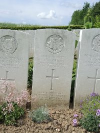 Bagneux British Cemetery Gezaincourt - Green, George Herbert