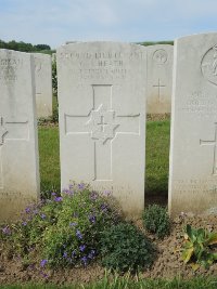 Bagneux British Cemetery Gezaincourt - Heath, Gerard Bower