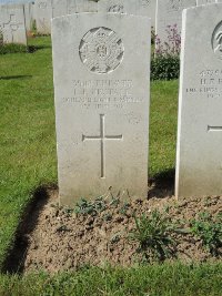 Bagneux British Cemetery Gezaincourt - Hextall, Leonard Percival