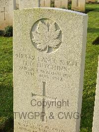 Bagneux British Cemetery Gezaincourt - Hitchins, Harry Fortescue