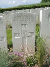 Bagneux British Cemetery Gezaincourt - Hodder, Horatio Arthur