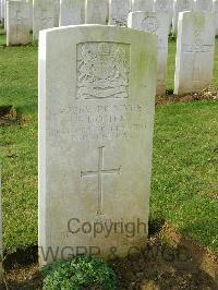 Bagneux British Cemetery Gezaincourt - Homer, Frank