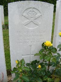 Bagneux British Cemetery Gezaincourt - Horwood, H