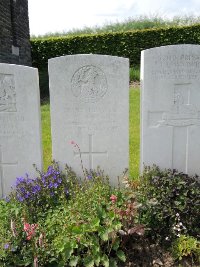 Bagneux British Cemetery Gezaincourt - Johnson, A W