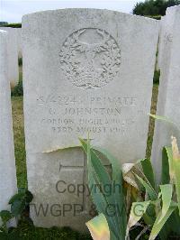 Bagneux British Cemetery Gezaincourt - Johnston, G