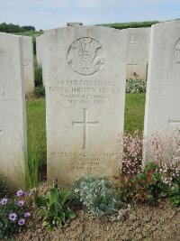 Bagneux British Cemetery Gezaincourt - Jones, David Henry