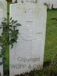 Bagneux British Cemetery Gezaincourt - Keyworth, Jack