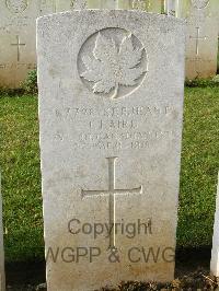 Bagneux British Cemetery Gezaincourt - Laird, J