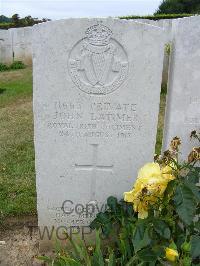 Bagneux British Cemetery Gezaincourt - Latimer, J