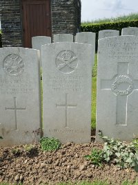 Bagneux British Cemetery Gezaincourt - Lawes, William Henry