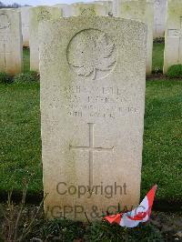 Bagneux British Cemetery Gezaincourt - MacPherson, A