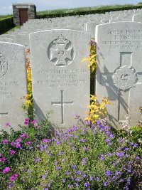 Bagneux British Cemetery Gezaincourt - Martin, Henry Albert