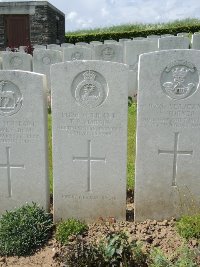 Bagneux British Cemetery Gezaincourt - Martin, Thomas Pepperdine