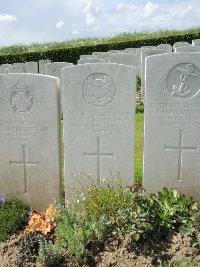 Bagneux British Cemetery Gezaincourt - Matthews, W C B