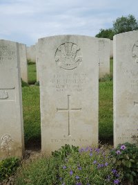 Bagneux British Cemetery Gezaincourt - Maylam, Frederick Ernest