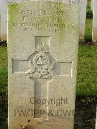 Bagneux British Cemetery Gezaincourt - Meaton, E