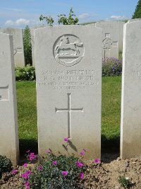 Bagneux British Cemetery Gezaincourt - Mountford, F G