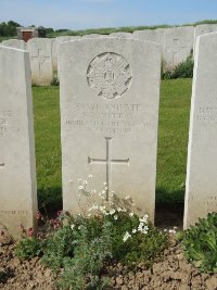 Bagneux British Cemetery Gezaincourt - Murray, W F