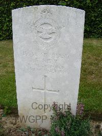 Bagneux British Cemetery Gezaincourt - New, Frank